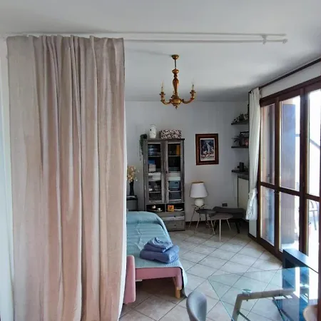 Tatil Evi Blu Dipinto Di Blu - View -